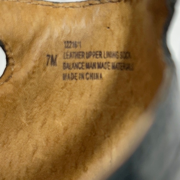 Sofft Black Patent Leather T Strap Open Toe Carlina High Heel Sandal Size 7M - Picture 11 of 13